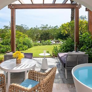 Sunchi Walkout Club Level Beachfront Room w or Patio TST WBC